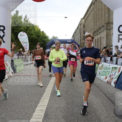 06.09.2026 - CURREX Alsterlauf Yannick Fuchs http://msf.ph/oto/10121023 06.09.2026 10:01:22 Ziel 2369, 2370, 2400, 2478, 2485, 3195, 3280, 3401, 3730, 3740, 4049, 4055, 4429, 4633, 4701, 5139, 5424, 5598, 5745, 6027, 6033, 6145, 6231, 6386, 6445 meine-sportfotos.de