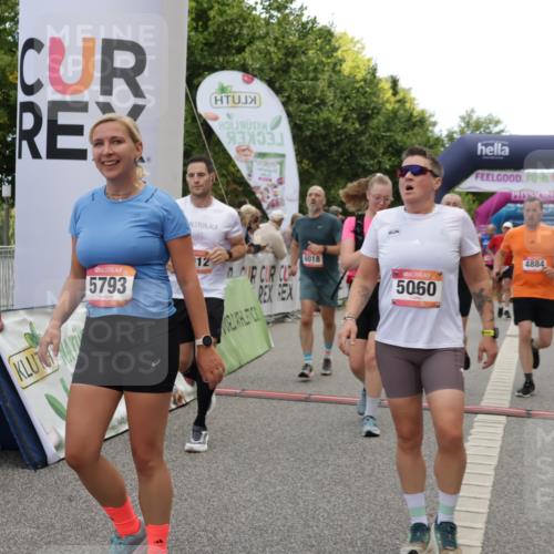 06.09.2026 - CURREX Alsterlauf Yannick Fuchs http://msf.ph/oto/10121270 06.09.2026 10:01:32 Ziel 2249, 2492, 2496, 3280, 3518, 3544, 4259, 4580, 4638, 4883, 4884, 5012, 5060, 5139, 5192, 5237, 5523, 5669, 5749, 5793, 5856, 6018, 6027, 6033, 6114 meine-sportfotos.de