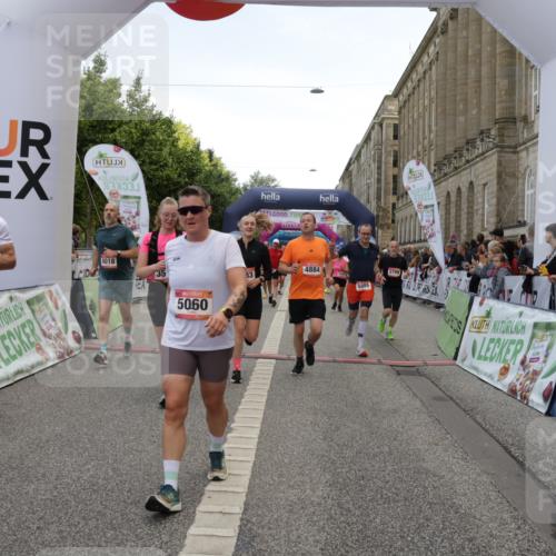 06.09.2026 - CURREX Alsterlauf Yannick Fuchs http://msf.ph/oto/10121297 06.09.2026 10:01:33 Ziel 2249, 2492, 2496, 2733, 3280, 3518, 3544, 4259, 4580, 4638, 4883, 4884, 5012, 5060, 5139, 5192, 5237, 5523, 5669, 5749, 5793, 5856, 6018, 6027, 6114, 8062 meine-sportfotos.de