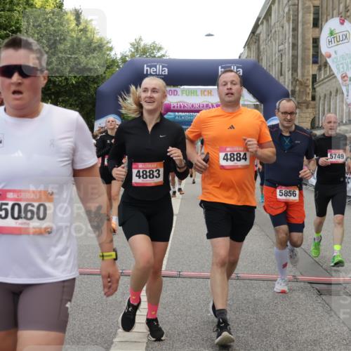 06.09.2026 - CURREX Alsterlauf Yannick Fuchs http://msf.ph/oto/10121302 06.09.2026 10:01:33 Ziel 2249, 2492, 2496, 2733, 3280, 3518, 3544, 4259, 4580, 4638, 4883, 4884, 5012, 5060, 5139, 5192, 5237, 5523, 5669, 5749, 5793, 5856, 6018, 6027, 6114, 8062 meine-sportfotos.de