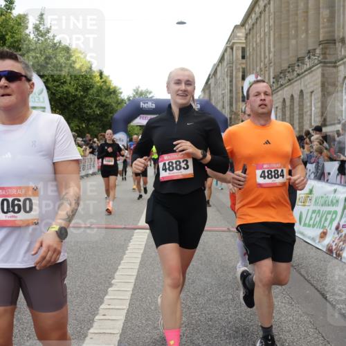 06.09.2026 - CURREX Alsterlauf Yannick Fuchs http://msf.ph/oto/10121334 06.09.2026 10:01:34 Ziel 2249, 2492, 2496, 2733, 3518, 3544, 4073, 4259, 4580, 4638, 4883, 4884, 4921, 5012, 5060, 5139, 5192, 5237, 5523, 5669, 5749, 5793, 5856, 6018, 6114, 8062 meine-sportfotos.de