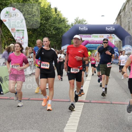 06.09.2026 - CURREX Alsterlauf Yannick Fuchs http://msf.ph/oto/10121404 06.09.2026 10:01:36 Ziel 2249, 2492, 2496, 2733, 3518, 3544, 4073, 4121, 4259, 4551, 4552, 4580, 4638, 4883, 4884, 4921, 5012, 5060, 5192, 5237, 5669, 5749, 5793, 5856, 5918, 5976, 6018, 6114, 8037, 8038, 8062 meine-sportfotos.de