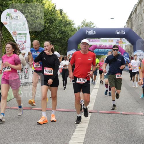 06.09.2026 - CURREX Alsterlauf Yannick Fuchs http://msf.ph/oto/10121411 06.09.2026 10:01:37 Ziel 2249, 2492, 2496, 2733, 3115, 3518, 3544, 4073, 4121, 4259, 4551, 4552, 4638, 4883, 4884, 4921, 5012, 5060, 5192, 5669, 5749, 5793, 5856, 5918, 5976, 6018, 6114, 8037, 8038, 8062 meine-sportfotos.de