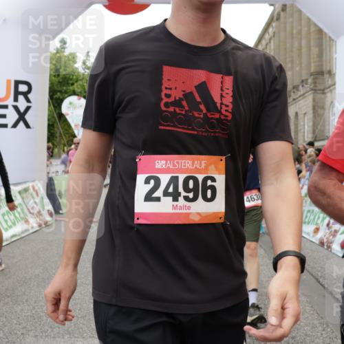 06.09.2026 - CURREX Alsterlauf Yannick Fuchs http://msf.ph/oto/10121506 06.09.2026 10:01:39 Ziel 2249, 2496, 2733, 3115, 3518, 3544, 4073, 4121, 4259, 4551, 4552, 4638, 4883, 4884, 4921, 5012, 5106, 5192, 5388, 5669, 5749, 5856, 5918, 5976, 6018, 6114, 8037, 8038, 8062 meine-sportfotos.de
