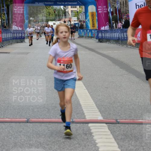 06.09.2026 - CURREX Alsterlauf Strokosch-Dieckow http://msf.ph/oto/10121534 06.09.2026 12:05:08 Ziel 1159, 1160, 1330, 2484 meine-sportfotos.de