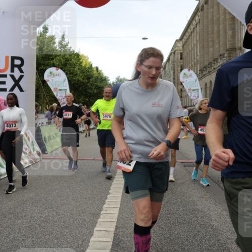 06.09.2026 - CURREX Alsterlauf Yannick Fuchs http://msf.ph/oto/10121541 06.09.2026 10:01:41 Ziel 2249, 2385, 2496, 2733, 3115, 3544, 4067, 4073, 4121, 4259, 4551, 4552, 4638, 4921, 5106, 5192, 5388, 5429, 5669, 5734, 5749, 5856, 5918, 5976, 6114, 8037, 8038, 8062 meine-sportfotos.de