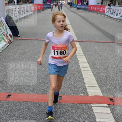06.09.2026 - CURREX Alsterlauf Strokosch-Dieckow http://msf.ph/oto/10121561 06.09.2026 12:05:10 Ziel 1159, 1160, 1330, 2484 meine-sportfotos.de