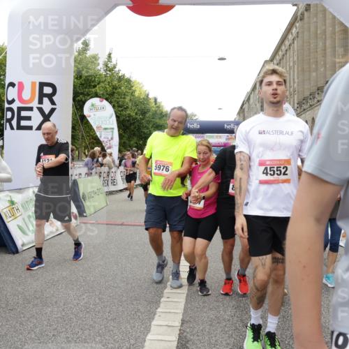 06.09.2026 - CURREX Alsterlauf Yannick Fuchs http://msf.ph/oto/10121574 06.09.2026 10:01:42 Ziel 2249, 2385, 2496, 2733, 2977, 3115, 3544, 3563, 4067, 4073, 4121, 4259, 4551, 4552, 4608, 4638, 4921, 5106, 5186, 5192, 5388, 5429, 5669, 5734, 5918, 5976, 6114, 8037, 8038, 8062 meine-sportfotos.de