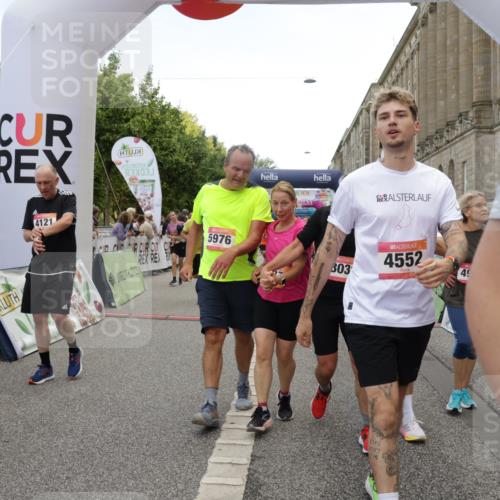 06.09.2026 - CURREX Alsterlauf Yannick Fuchs http://msf.ph/oto/10121579 06.09.2026 10:01:42 Ziel 2249, 2385, 2496, 2733, 2977, 3115, 3544, 3563, 4067, 4073, 4121, 4259, 4551, 4552, 4608, 4638, 4921, 5106, 5186, 5192, 5388, 5429, 5669, 5734, 5918, 5976, 6114, 8037, 8038, 8062 meine-sportfotos.de