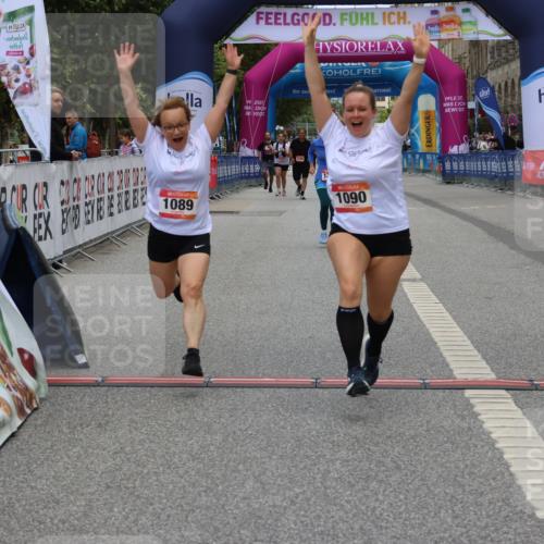 06.09.2026 - CURREX Alsterlauf Strokosch-Dieckow http://msf.ph/oto/10121616 06.09.2026 12:05:22 Ziel 1089, 1090, 1347 meine-sportfotos.de