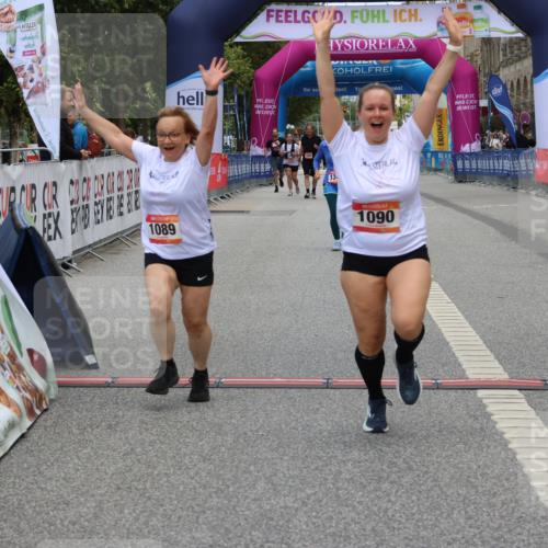 06.09.2026 - CURREX Alsterlauf Strokosch-Dieckow http://msf.ph/oto/10121635 06.09.2026 12:05:22 Ziel 1089, 1090, 1347 meine-sportfotos.de