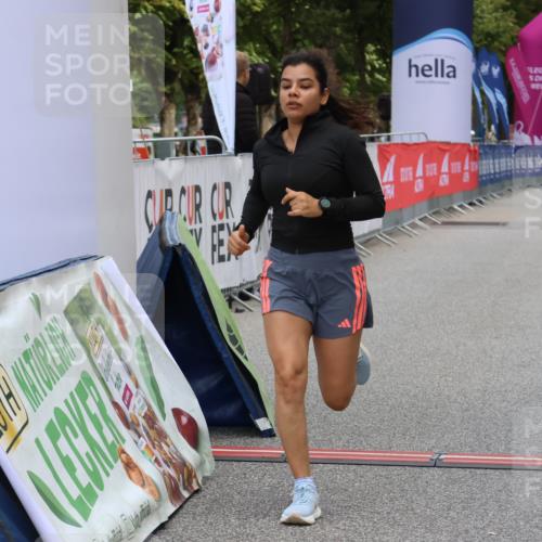06.09.2026 - CURREX Alsterlauf Strokosch-Dieckow http://msf.ph/oto/10121782 06.09.2026 12:05:45 Ziel 1131, 1304, 1327 meine-sportfotos.de
