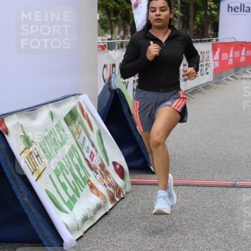06.09.2026 - CURREX Alsterlauf Strokosch-Dieckow http://msf.ph/oto/10121803 06.09.2026 12:05:45 Ziel 1131, 1304, 1327 meine-sportfotos.de