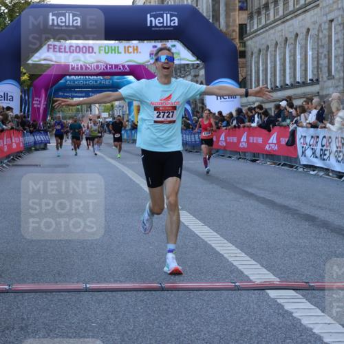 06.09.2026 - CURREX Alsterlauf Strokosch-Dieckow http://msf.ph/oto/10121862 06.09.2026 09:39:36 Ziel 2727, 3270, 4163, 4380, 5334, 5339, 5803 meine-sportfotos.de