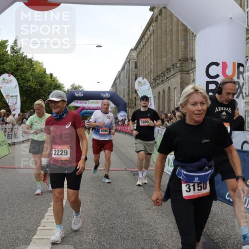 06.09.2026 - CURREX Alsterlauf Yannick Fuchs http://msf.ph/oto/10121995 06.09.2026 10:01:57 Ziel 2040, 2113, 2229, 2375, 2775, 3150, 3322, 3448, 3585, 3618, 4127, 4618, 5265, 5380, 5542, 5679, 5769, 5899, 6171, 6208, 6341, 8096 meine-sportfotos.de