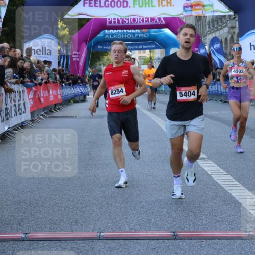06.09.2026 - CURREX Alsterlauf Strokosch-Dieckow http://msf.ph/oto/10122089 06.09.2026 09:39:48 Ziel 3258, 3928, 4245, 4502, 5134, 5189, 5404, 5927, 6066, 8254 meine-sportfotos.de