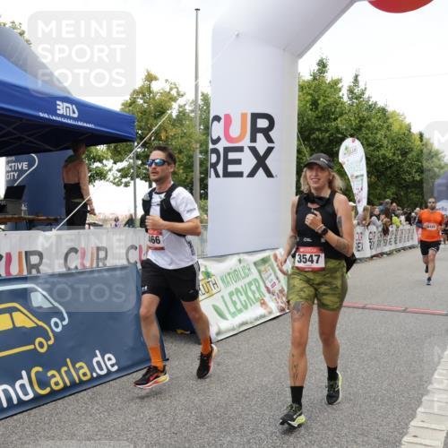 06.09.2026 - CURREX Alsterlauf Yannick Fuchs http://msf.ph/oto/10122156 06.09.2026 10:02:06 Ziel 2113, 2775, 3090, 3547, 3585, 3883, 4097, 4127, 4734, 5013, 5265, 5466, 5485, 5769, 6208, 8175 meine-sportfotos.de