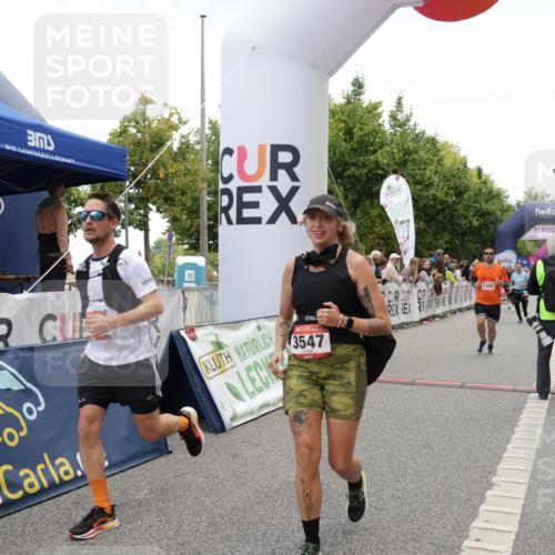 06.09.2026 - CURREX Alsterlauf Yannick Fuchs http://msf.ph/oto/10122161 06.09.2026 10:02:06 Ziel 2113, 2775, 3090, 3547, 3585, 3883, 4097, 4127, 4734, 5013, 5265, 5466, 5485, 5769, 6208, 8175 meine-sportfotos.de