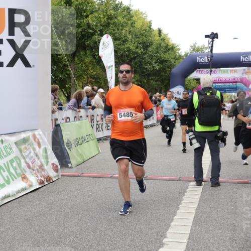 06.09.2026 - CURREX Alsterlauf Yannick Fuchs http://msf.ph/oto/10122195 06.09.2026 10:02:08 Ziel 2113, 2513, 2775, 3090, 3547, 3585, 3800, 3883, 4097, 4734, 5013, 5466, 5485, 5728, 5769, 6208, 8175 meine-sportfotos.de