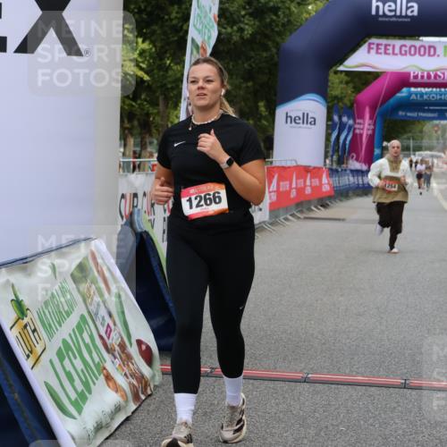 06.09.2026 - CURREX Alsterlauf Strokosch-Dieckow http://msf.ph/oto/10122255 06.09.2026 12:06:19 Ziel 1120, 1200, 1215, 1254, 1266 meine-sportfotos.de