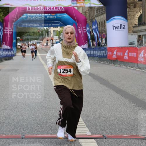 06.09.2026 - CURREX Alsterlauf Strokosch-Dieckow http://msf.ph/oto/10122276 06.09.2026 12:06:22 Ziel 1200, 1215, 1254, 1266 meine-sportfotos.de