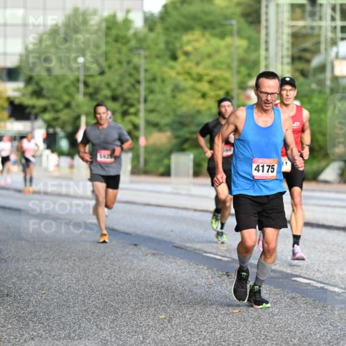 06.09.2026 - CURREX Alsterlauf Dr. Thomas Lammeyer http://msf.ph/oto/10122296 06.09.2026 09:37:27 Laufen 5929, 4175, 31 meine-sportfotos.de