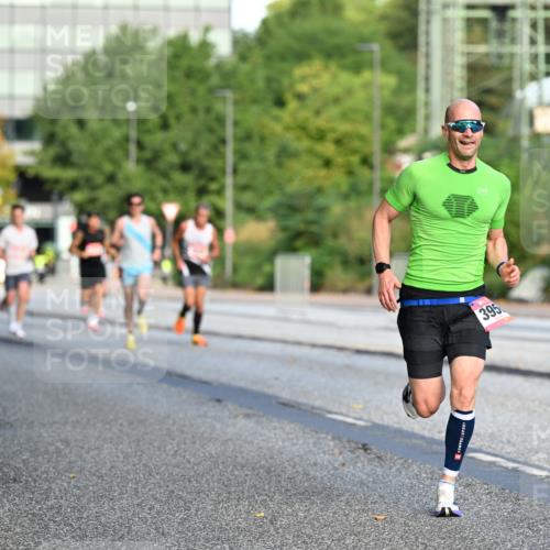 06.09.2026 - CURREX Alsterlauf Dr. Thomas Lammeyer http://msf.ph/oto/10122329 06.09.2026 09:37:32 Laufen 395 meine-sportfotos.de