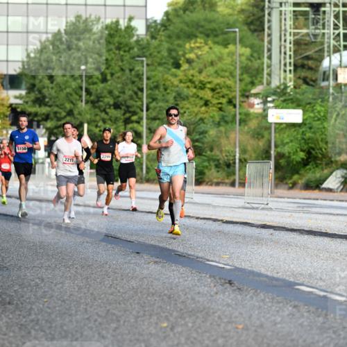 06.09.2026 - CURREX Alsterlauf Dr. Thomas Lammeyer http://msf.ph/oto/10122353 06.09.2026 09:37:34 Laufen 53020, 6222, 2831, 5150, 2211, 2299 meine-sportfotos.de
