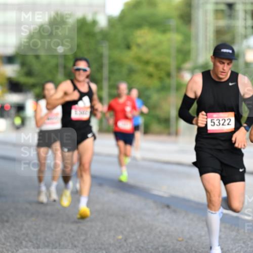 06.09.2026 - CURREX Alsterlauf Dr. Thomas Lammeyer http://msf.ph/oto/10122408 06.09.2026 09:37:41 Laufen 5322, 2831 meine-sportfotos.de