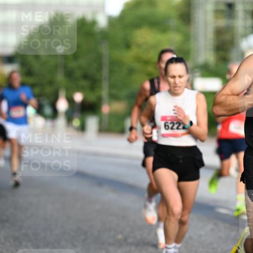 06.09.2026 - CURREX Alsterlauf Dr. Thomas Lammeyer http://msf.ph/oto/10122424 06.09.2026 09:37:43 Laufen 6222, 5302 meine-sportfotos.de
