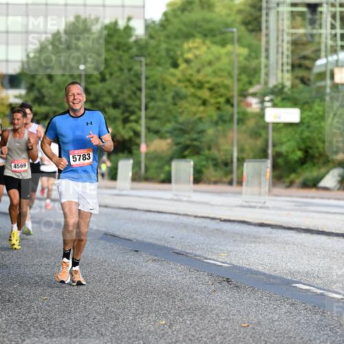 06.09.2026 - CURREX Alsterlauf Dr. Thomas Lammeyer http://msf.ph/oto/10122435 06.09.2026 09:37:44 Laufen 4569, 5783 meine-sportfotos.de
