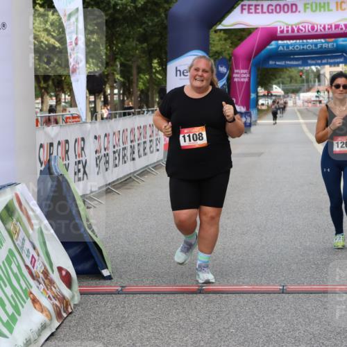 06.09.2026 - CURREX Alsterlauf Strokosch-Dieckow http://msf.ph/oto/10122442 06.09.2026 12:06:51 Ziel 1108, 1261, 1262 meine-sportfotos.de