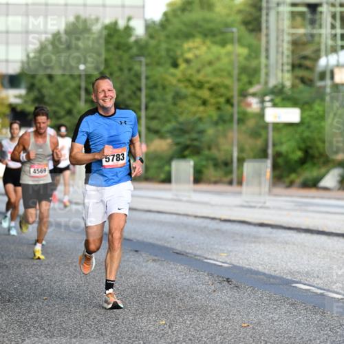 06.09.2026 - CURREX Alsterlauf Dr. Thomas Lammeyer http://msf.ph/oto/10122443 06.09.2026 09:37:45 Laufen 5783, 4569 meine-sportfotos.de