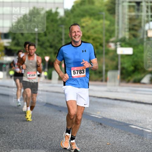 06.09.2026 - CURREX Alsterlauf Dr. Thomas Lammeyer http://msf.ph/oto/10122452 06.09.2026 09:37:45 Laufen 4569, 5783 meine-sportfotos.de