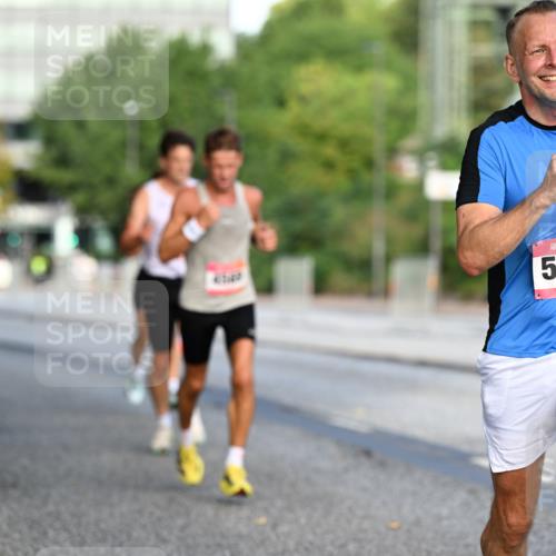 06.09.2026 - CURREX Alsterlauf Dr. Thomas Lammeyer http://msf.ph/oto/10122464 06.09.2026 09:37:46 Laufen 5783 meine-sportfotos.de