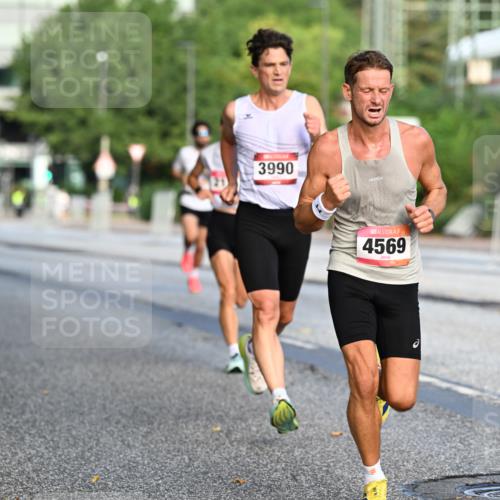 06.09.2026 - CURREX Alsterlauf Dr. Thomas Lammeyer http://msf.ph/oto/10122469 06.09.2026 09:37:48 Laufen 3990, 4569 meine-sportfotos.de