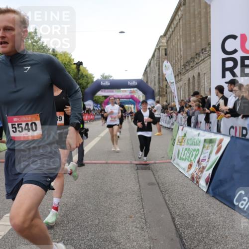 06.09.2026 - CURREX Alsterlauf Yannick Fuchs http://msf.ph/oto/10122486 06.09.2026 10:02:19 Ziel 2147, 2389, 2513, 2700, 3613, 3728, 3800, 4363, 4459, 4817, 4872, 5079, 5109, 5328, 5539, 5540, 5728, 5772, 5893, 6207, 6383 meine-sportfotos.de