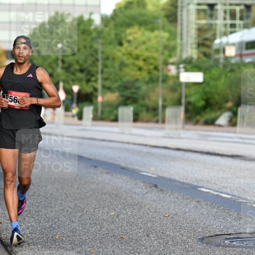 06.09.2026 - CURREX Alsterlauf Dr. Thomas Lammeyer http://msf.ph/oto/10122490 06.09.2026 09:37:52 Laufen 56 meine-sportfotos.de