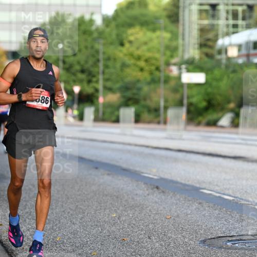 06.09.2026 - CURREX Alsterlauf Dr. Thomas Lammeyer http://msf.ph/oto/10122493 06.09.2026 09:37:53 Laufen 86 meine-sportfotos.de