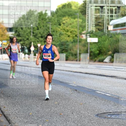06.09.2026 - CURREX Alsterlauf Dr. Thomas Lammeyer http://msf.ph/oto/10122503 06.09.2026 09:37:56 Laufen 5138 meine-sportfotos.de