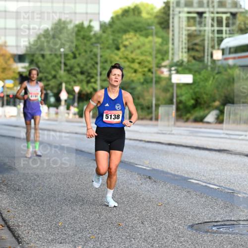 06.09.2026 - CURREX Alsterlauf Dr. Thomas Lammeyer http://msf.ph/oto/10122509 06.09.2026 09:37:57 Laufen 4101, 5138 meine-sportfotos.de