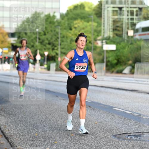 06.09.2026 - CURREX Alsterlauf Dr. Thomas Lammeyer http://msf.ph/oto/10122515 06.09.2026 09:37:57 Laufen 5138 meine-sportfotos.de