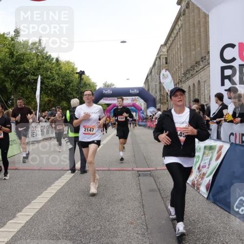 06.09.2026 - CURREX Alsterlauf Yannick Fuchs http://msf.ph/oto/10122530 06.09.2026 10:02:20 Ziel 2147, 2389, 2700, 3613, 3728, 4363, 4459, 4817, 4872, 5075, 5079, 5109, 5328, 5539, 5540, 5728, 5772, 5893, 6207, 6383 meine-sportfotos.de