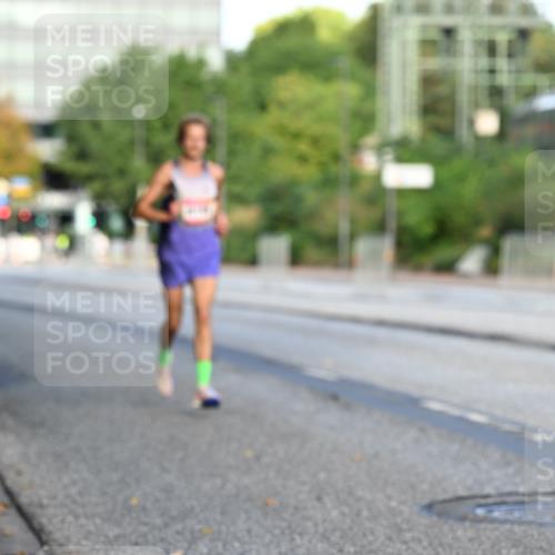 06.09.2026 - CURREX Alsterlauf Dr. Thomas Lammeyer http://msf.ph/oto/10122534 06.09.2026 09:37:59 Laufen  meine-sportfotos.de