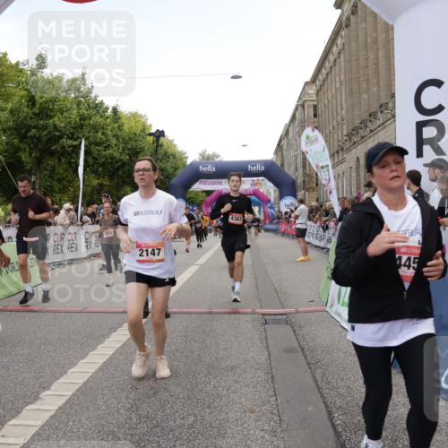 06.09.2026 - CURREX Alsterlauf Yannick Fuchs http://msf.ph/oto/10122545 06.09.2026 10:02:20 Ziel 2147, 2389, 2700, 3613, 3728, 4363, 4459, 4817, 4872, 5075, 5079, 5109, 5328, 5539, 5540, 5728, 5772, 5893, 6207, 6383 meine-sportfotos.de