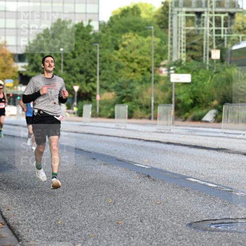 06.09.2026 - CURREX Alsterlauf Dr. Thomas Lammeyer http://msf.ph/oto/10122566 06.09.2026 09:38:05 Laufen 3954, 50 meine-sportfotos.de