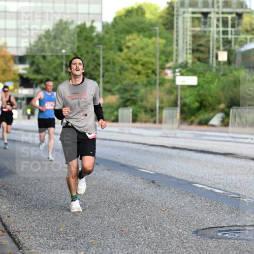 06.09.2026 - CURREX Alsterlauf Dr. Thomas Lammeyer http://msf.ph/oto/10122571 06.09.2026 09:38:05 Laufen  meine-sportfotos.de