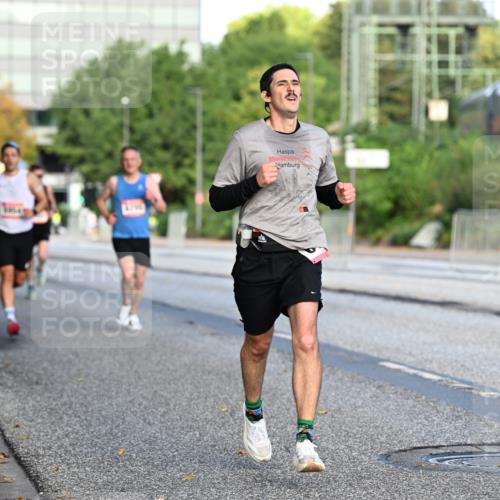 06.09.2026 - CURREX Alsterlauf Dr. Thomas Lammeyer http://msf.ph/oto/10122581 06.09.2026 09:38:06 Laufen  meine-sportfotos.de