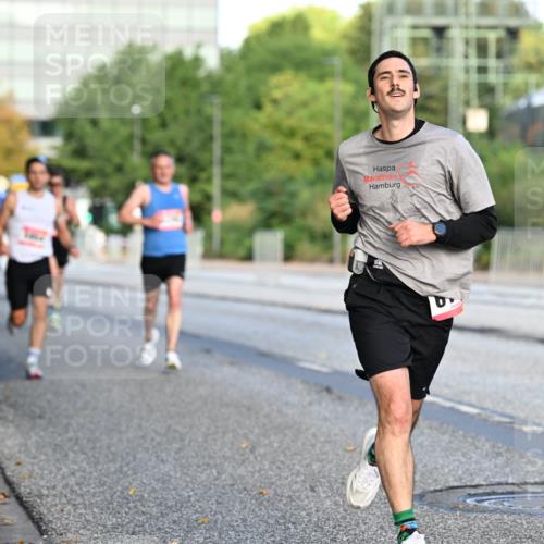 06.09.2026 - CURREX Alsterlauf Dr. Thomas Lammeyer http://msf.ph/oto/10122586 06.09.2026 09:38:06 Laufen  meine-sportfotos.de