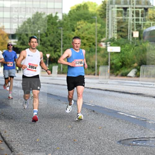 06.09.2026 - CURREX Alsterlauf Dr. Thomas Lammeyer http://msf.ph/oto/10122599 06.09.2026 09:38:08 Laufen 6120, 786, 5954, 6295 meine-sportfotos.de
